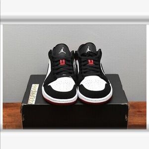 Retro 1 “black toe”